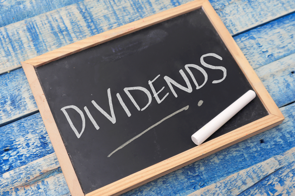 Top 3 Dividend Kings to Protect Your Portfolio